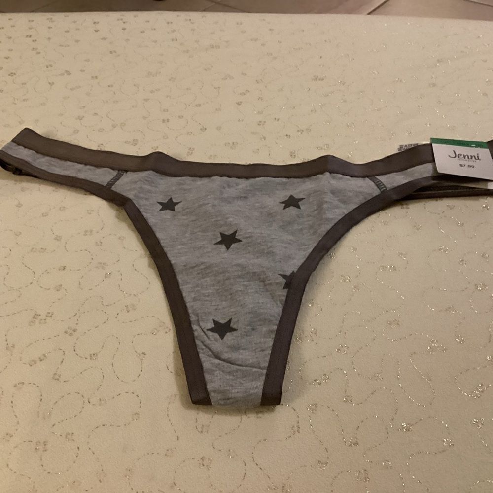 NWT. Jenni, a Macy’s Brand Women’s Size Large Grey Star Thong Panty